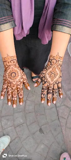 Bridal mehndi design, forearm coverage